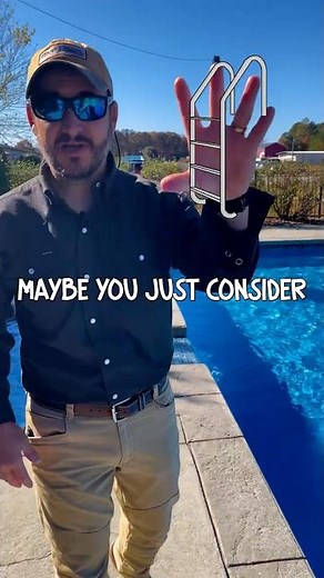 Ladder vs steps for a vinyl liner pool? #linerpool #backyardpool #swimmingpoolprice