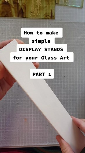 Cómo hacer soportes de exhibición de vidrio artísticos