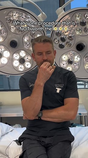 Dr. Daniel Barrett on Instagram: "Have you heard of this procedure? 👇🏼 The banana roll refers to a crescent-shaped pocket of fat that appears just under the buttocks, where the lower butt meets the upper thigh. It’s called a “banana roll” because its shape resembles a curved banana. After fat is removed, loose skin can become more noticeable, especially if you have poor skin elasticity. The banana roll area is right under the buttocks, and removing too much fat there can actually flatten or sa