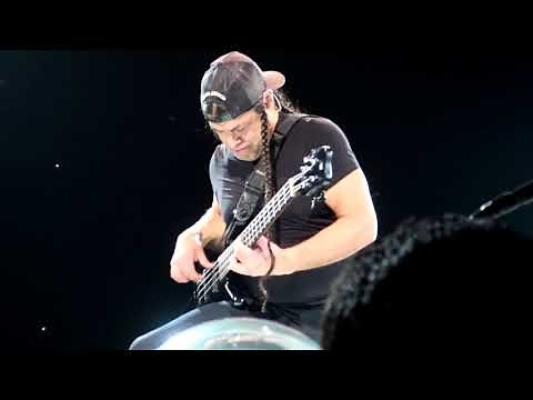 Metallica: Robert Trujillo Bass solo in Budapest, Hungary on April 5, 2018