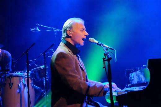 Iconic Israeli singer Matti Caspi announces he has advanced cancer