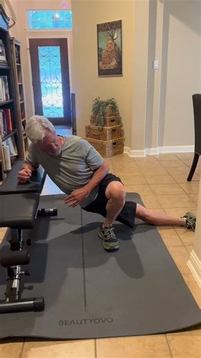 17K views · 304 reactions | Unfortunately there’s no magic move that miraculously resolves back pain. Always check with your doctor, PT, or chiro this was just something calmed mine down occasionally. It’s a QL stretch and I’d do it for about 30-40 seconds a side. #startwhereyouare #agingshouldntsuck #exercisesnacks | A Balanced You | Facebook