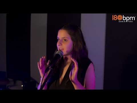 I Say a Little Prayer (Aretha Franklin) - Aluna de canto Maria Victoria
