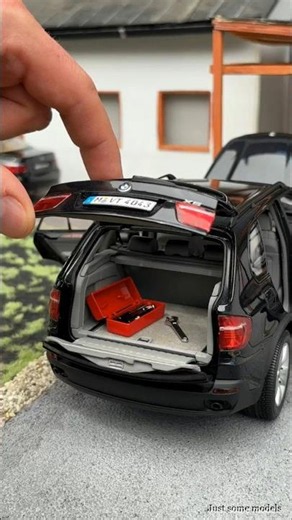 1:18 BMW X5 3.0d (E70) 2007 model car