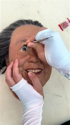 🤯 Is This Real? Wax Figure #Sculpture#DeceptivelyReal#Real#Interesting