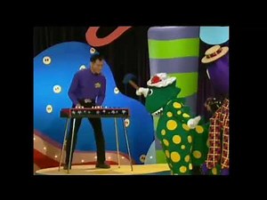 Bit By Bit (We're Building A Set) (TV Series 3)