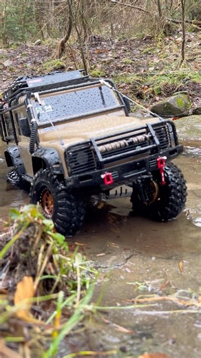Thru the river 🫡 #traxxas #trx4 #defender #expedition #rc #crawler #rccrawler #offroad