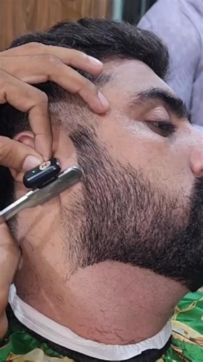 Beard styles 2026 #trending 🔥🔥 #alihairdresser #beardstyle #beard #hairstyle #barber 💈💇‍♂️