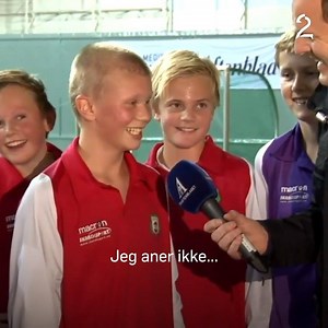 Erling Braut Haaland scoret mange mål da han var liten, men Alfie skulle i hvert fall ikke få æren for det det 😂 📺 Se dokumentaren "Fra Bryne til stjernehimmelen" på TV 2 Sumo nå: https://go.sumo.tv2.no/HaalandfraBrynetilStjernehimmelen | TV 2 Sport
