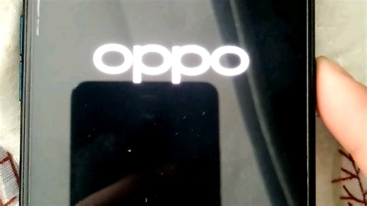 oppo reno ace 我偶然一次关机后，再开机就一直重启，重启三到四回，就出现恢复模式，手机里面有重要资料不敢清除数据，怎么办，在线等，挺急的大佬们