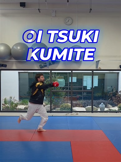 Master the Oi Tsuki for Kumite! 🥋⚡️ ​Don't just step forward. Let the hand lead the way. A clean breakdown of the Oi Tsuki mechanics for Kumite. 💥 ​Simple details, big difference. ​💾 Save this for your next training. . . . . . . . . #karate #kumite #wkf #pourtoi #fyp @Venum @FFKaraté @World Karate Federation - WKF