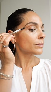 Rose-Marie taught you the tips & tricks; RMS Beauty created the clean formulas to master your routine. 💋 Share your love for RMS with a friend! She’ll receive a Free Straight Up Voluminizing Mascara on her $60 purchase, and you’ll receive $29 to use towards your next haul. https://tinyurl.com/yc5vyeay | rms beauty