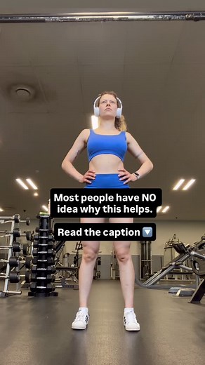 Here’s why a 10–20s dead hang is so powerful: 1. Decompresses your spine When you train legs (squats, lunges, RDLs) your lower back carries more load than you think. Hanging lets gravity gently “open” your spine, giving your discs and muscles a break. ⸻ 2. Reduces lower-back pressure instantly If your back starts to feel tight mid-workout, a short hang improves blood flow and releases that tension fast. ⸻ 3. Improves posture & core stability When your core gets tired, your posture collapses. Han