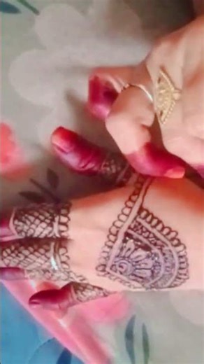 I cannot directly generate a video file (MP4) for you, but I can provide you with the exa