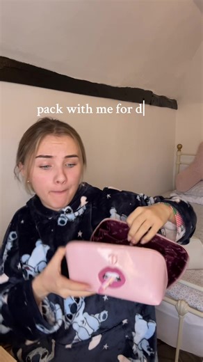 Packing Essentials for Dubai Trip: A Complete Guide