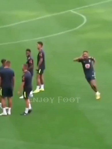 Enjoy Foot στο TikTok