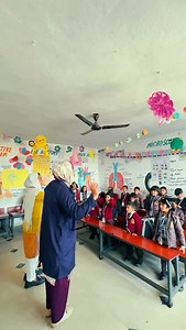 28K views · 6.1K reactions | Days of the week rhyme Class- Nursery Teacher Incharge:- Deeba Ma’am & Nusrat Ma’am #followers #highlights #everyone #teacher #education #school #educationist #scholars | Alexandra Sec.School Kupwara | Facebook