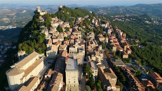 San Marino from above: A hidden world in the clouds