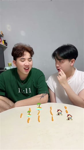 Thử thách chọn bánh đi du lịch hoặc ở nhà! P31 #shorts