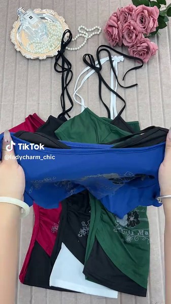 Stylish Halter Tops for Women’s Fashion