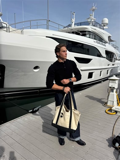 Drew Hoffman on Instagram: "morse code first person to decipher what I said gets a cookie. #fashion #lifestyle"