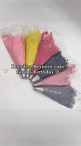 My Beyoncé renaissance inspired birthday cake ✨🪩 #beyoncecake #renaissance #beyonce #70scake #discocake #virgo | Cakes by Alejandra