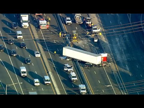 Crash on I-80 in Hackensack leaves 2 dead, multiple injured