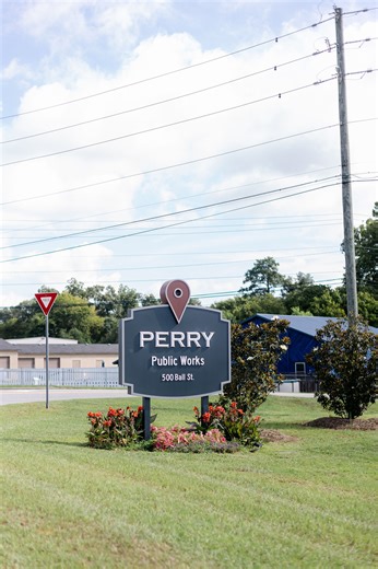 12K views · 118 reactions | It takes a team to keep your neighborhood...