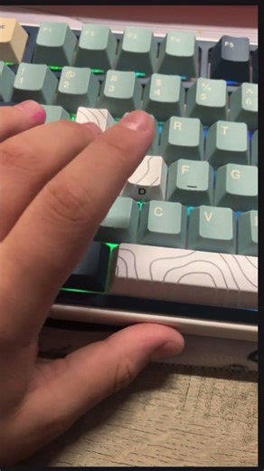 It is a very good keyboard ‪@royalkludge_official‬ ​⁠ sponsor me #keyboard #viral #shorts #testing