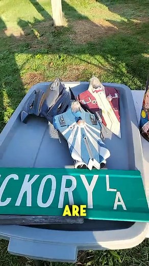 When Buying 1990's Green Street Signs - You typically do not want to find them with the bracket. #resellercommunity #resellerlife #vintagereseller #thriftfinds #reseller #ebay #eBaySeller #eBayStore #eBayShop #supportsmallbusinessowners #shoplocal #entrepreneur #fleamarket #fleamarketfinds #vintagefinds #yardsale #garagesale #haul #thrifting #hustle #hustlers #thriftshop #goodwill #treasure #fun #vintage #antiques #sidehustle | Kings of eBay