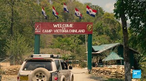 🇲🇲 In #Myanmar, the rebels of the Chin National Army have been fighting against the soldiers of the regular Burmese army 🪖 to keep control of their land. Using homemade #mines against tanks, they are engaged in asymmetric warfare. Antoine Védeilhé and Thomas Blanc met these fighters for #REPORTERS : https://f24.my/9pSq.f | FRANCE 24 English