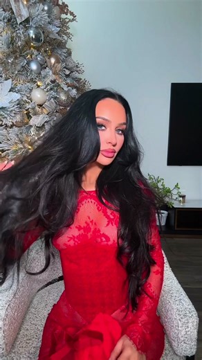 Carli Bybel Makeup Tutorial: Stunning Holiday Look