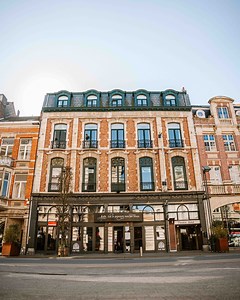 Bij The Lodge geniet je van meer dan alleen een overnachting. 🪷 Denk aan: gezellige diners in onze brasseries, een verfrissende duik in de wellness, inspirerende meetings in onze zalen en natuurlijk een comfortabele nacht in onze hotels. En dat in alle rust! #thelodge #thelodgegroup #brasserie #hotel #vergaderen #feesten #wellness #UitInLeuven | The Lodge Group