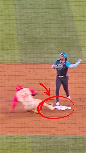 🎯😮‍💨 Trea Put This Throw Right on the Money! ⚾🔥 #sports #viral
