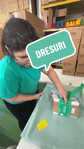 💚 Cutiuța ”cu 10 Dresuri” - am gândit o cutiuță cu dresuri esențiale, de mare calitate, în așa fel încât să nu mai pierdeți timp căutând dresuri unul câte unul prin magazine.