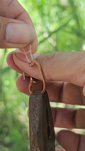 best way to tie a hook on a fishing pole