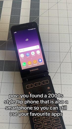The Ultimate Samsung Galaxy Folder 2: A Perfect Blend of Flip Phone and Smartphone!