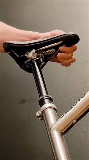 That PERFECT Click… Micro-Adjust Seatpost Magic 😍