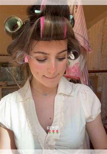 shaana_violeta (@shaana_violeta)’s video of GRWM Videos