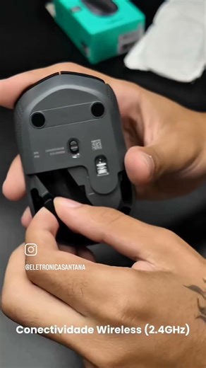 0 mouse Logitech M170 oferececonexão sem fio estável, design ambidestro ebateria de longa duração.