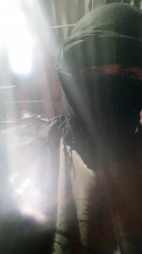 Understanding Hooded Fashion Styles in Indoor Settings