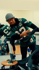 1.3K views | Not sure if your spin bike is set up right? Feeling uncomfortable during your ride? ‍♂️A quick adjustment can make all the difference. Travis is here to break down the key setup tips so you can ride smoother, push harder, and actually enjoy your workout. Catch him in action at Exeter Fitness for Spin & Live every Monday & Tuesday!  #wyofitclubs #spin #groupfitness | Wyo Fit Clubs | Facebook