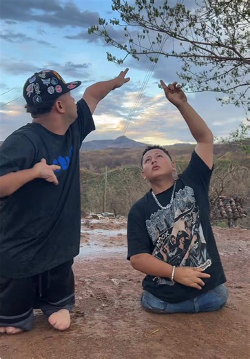 Un Mini Baile ❤️ #memeychekelo #creatorsearchinsights #parati #video #viraltiktok