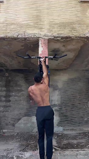 Hard work and dedication always pay off!💯 Damn strong outdoor pull session!💪 #pullupanddip #workoutwhereveryouwant #fitness #calisthenics #sport #fitnessmotivation #workoutmotivation #muscle #homeworkout #motivation #streetworkout #fitnessjourney #strengthtraining #bodyweightworkout #calisthenicstraining #pullups #pullupbar #fit #pullup #training #gym #bodyweighttraining #strength #fitfam #calisthenicsmovement #calisthenicsworkout #workout | Pullup & Dip