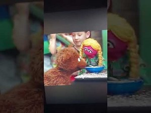 Opening to Sesame Street Kids guide to life learning to share Sesame workshop 1996 2001 VHS print