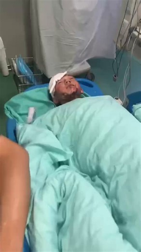 Apr 12: a woman and his two sons were hacked to death by a man working in a shop near theirs in Guraozhen (谷饶镇), Chaoyang District, Shantou, Guangdong province… some say the two kids were alive but seriously wounded…