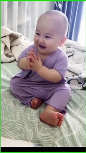 BABY'S FUNNIEST Clapping and Laughing Moments!baby clapping and laughing❣️