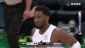 #NBA 腳上一定有裝彈簧 ! Mitchell 一個切入直接原地起飛 把球炸進籃框 ! #克里夫蘭騎士 #波士頓塞爾提克 #clevelandcavaliers #bostonceltics #DonovanMitchell | 緯來體育台官方粉絲團