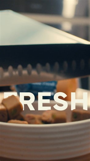 *NEW* Love Made Fresh lets you bring more love to mealtime with natural fresh ingredients. | Blue Buffalo