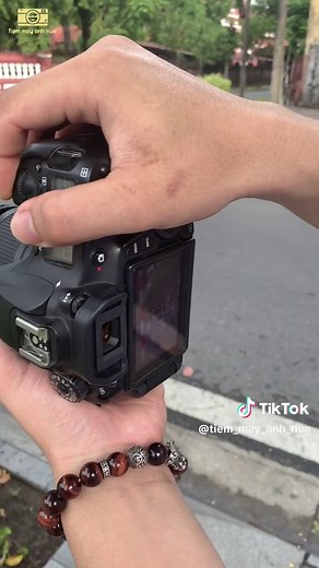 Đánh giá Canon EOS 60D: Máy Ảnh Giá Rẻ Cho Sinh Viên